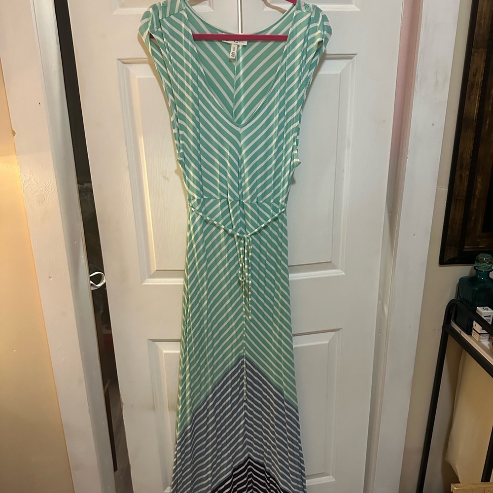 Jessica Simpson Maternity Aqua and White Chevron Maxi Dress